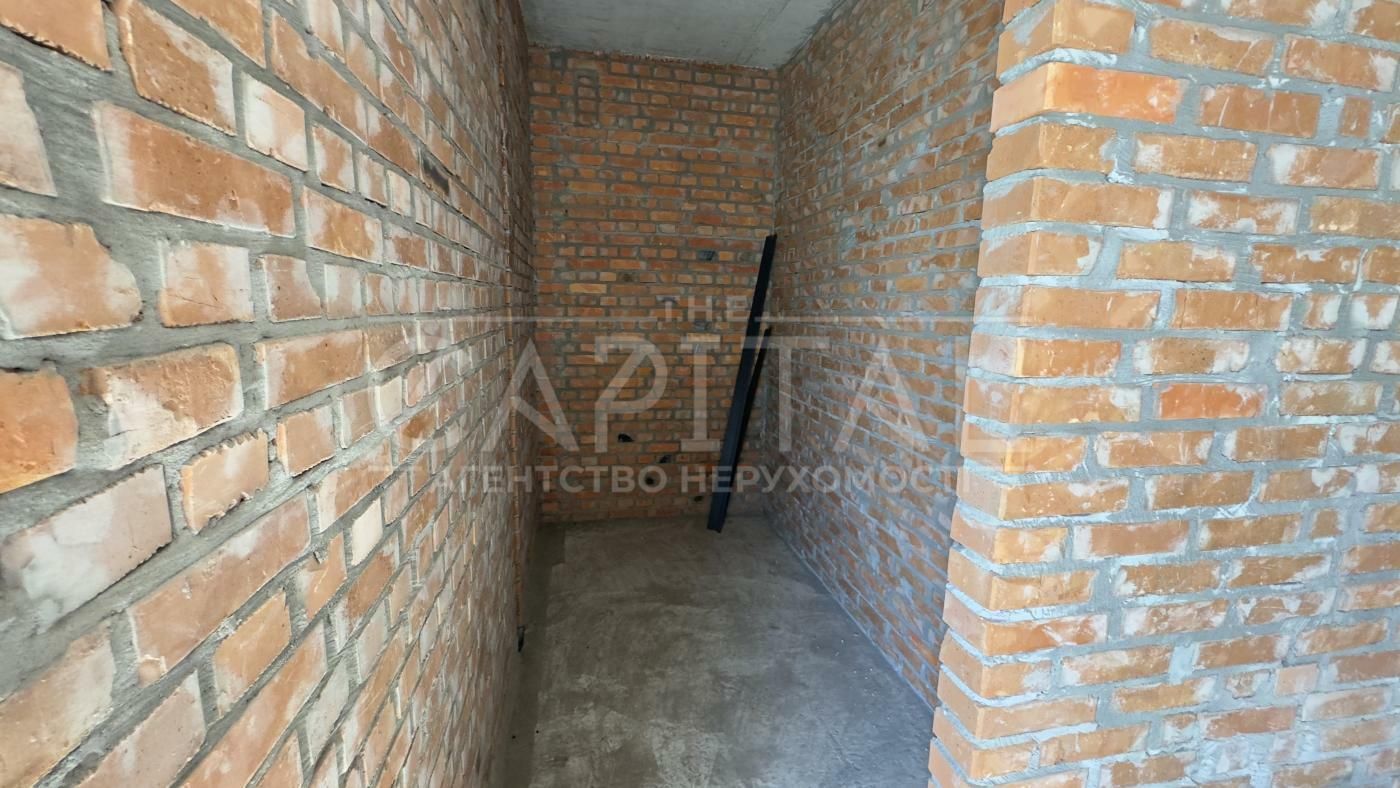 1836458860386372