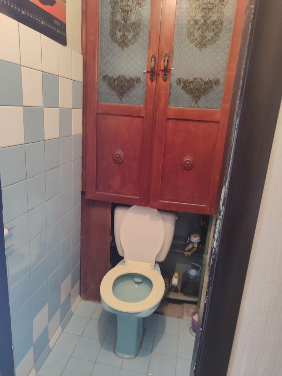 1831743046276373
