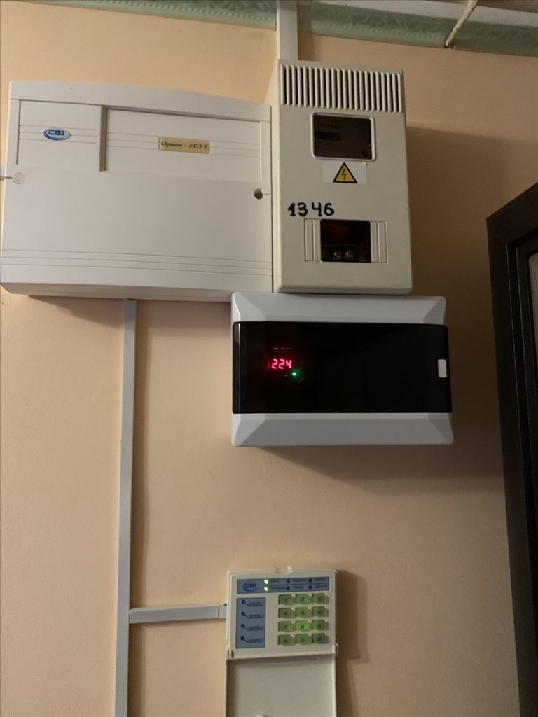1832548237991374