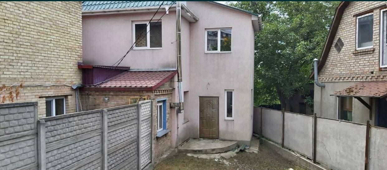 1835346651743374