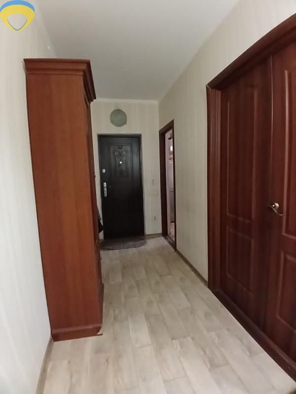 1831633139274375