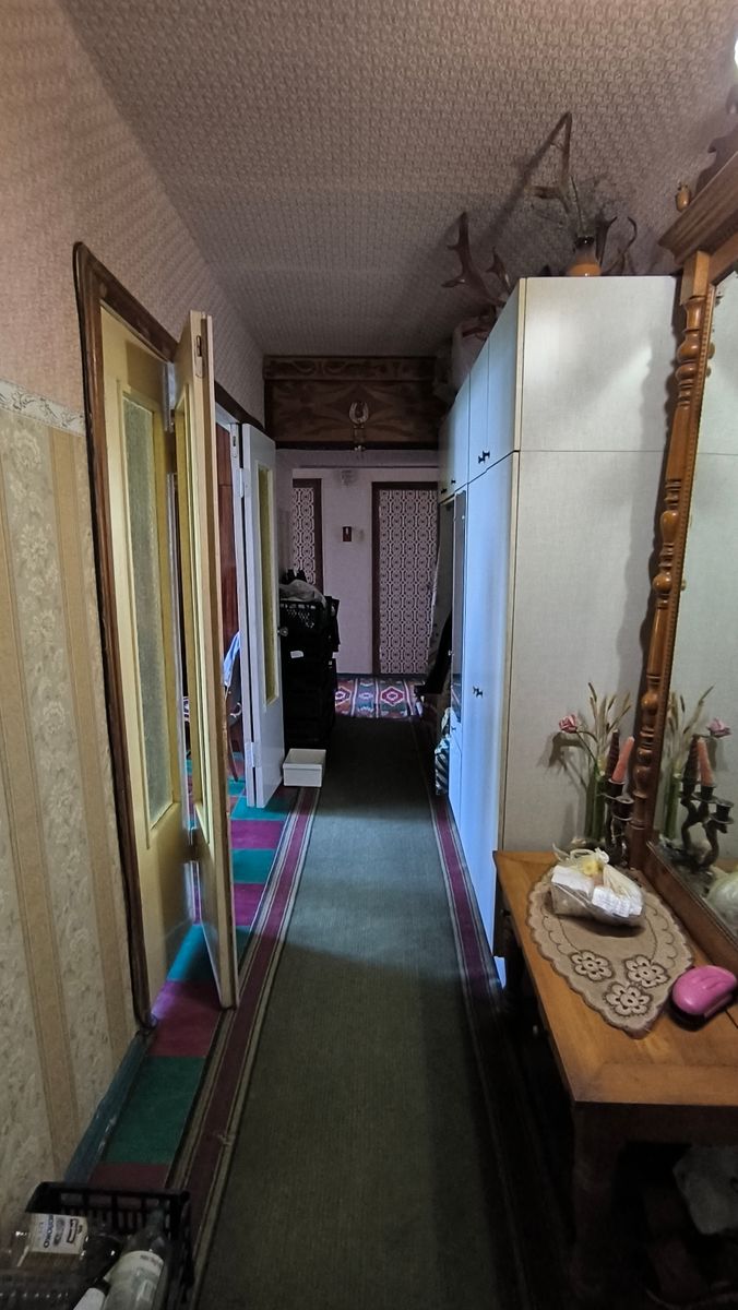 1834635650245375