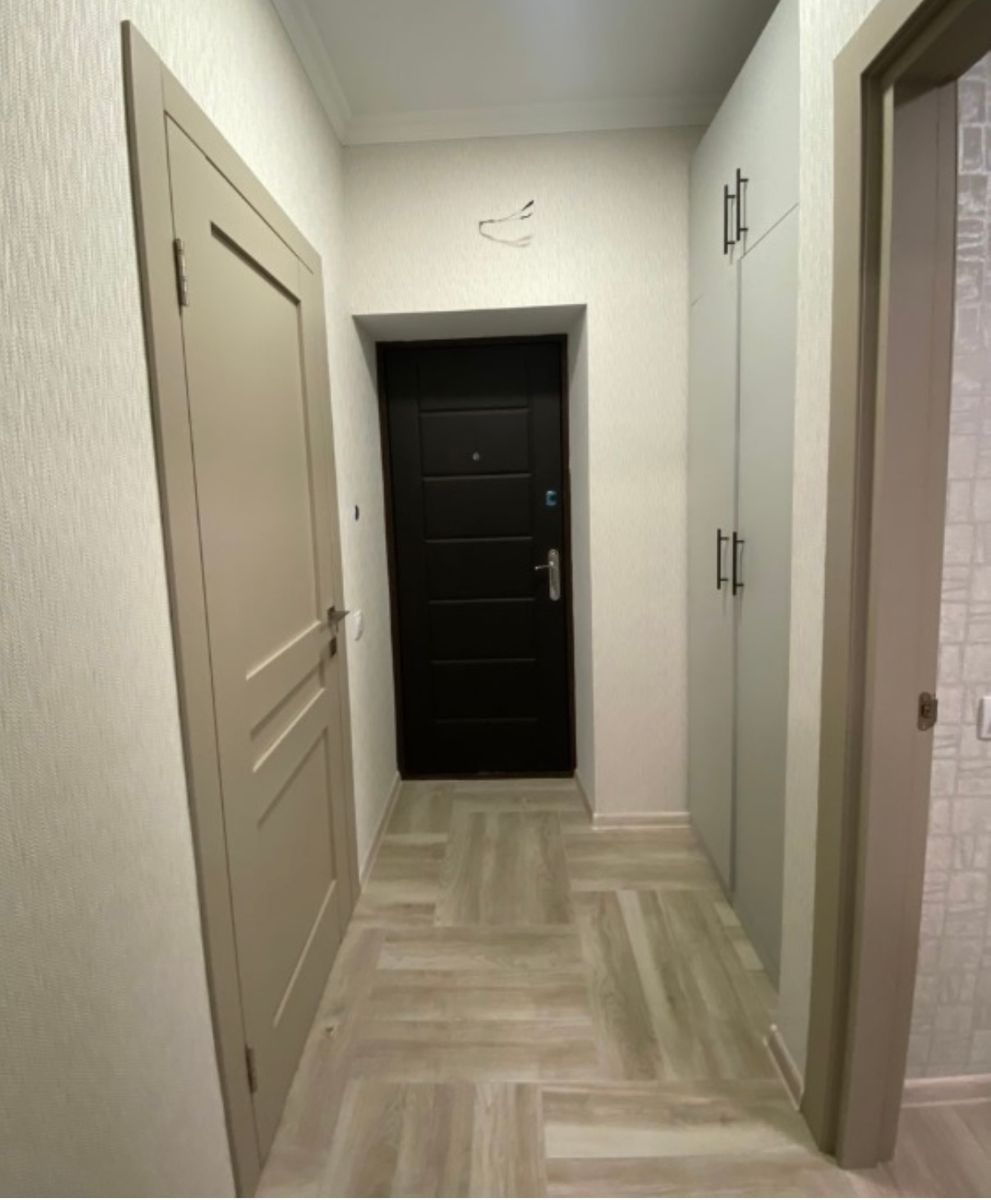 1839523667410375