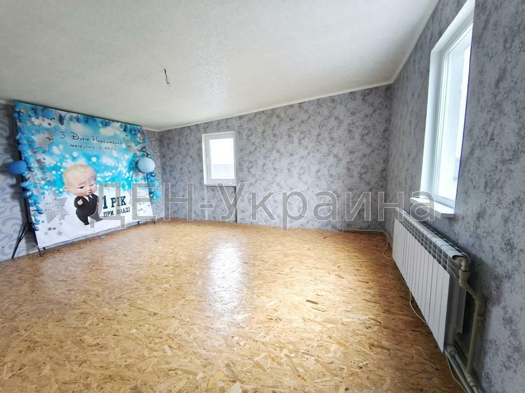 1836364422884376