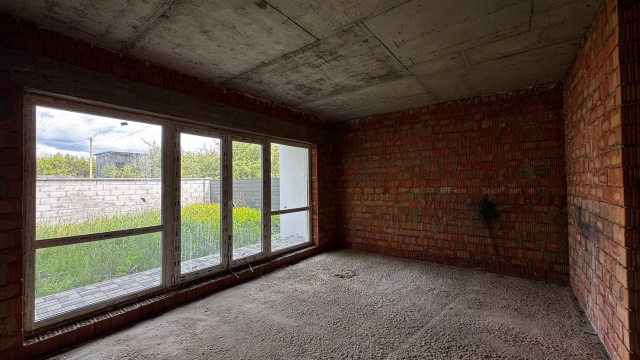 1836624868316376