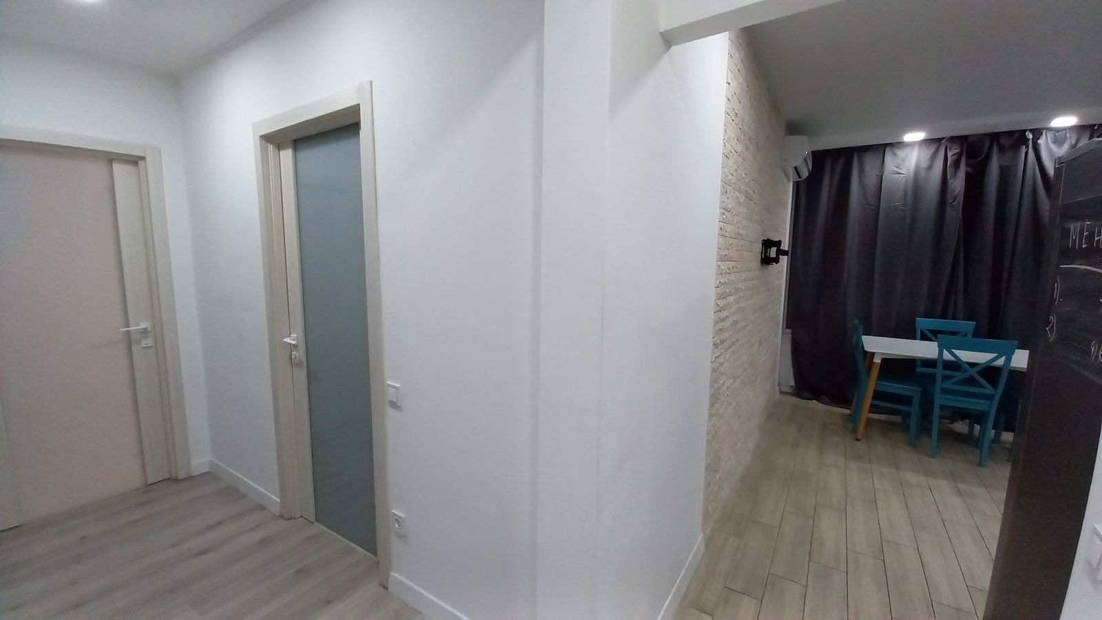 1834079472833377