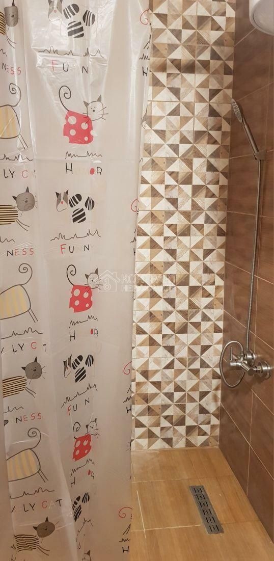 1834539045376377