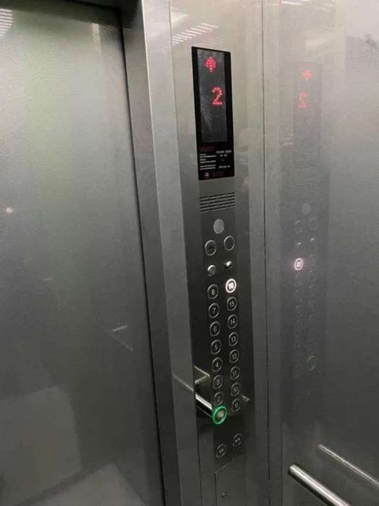 1835347917108378