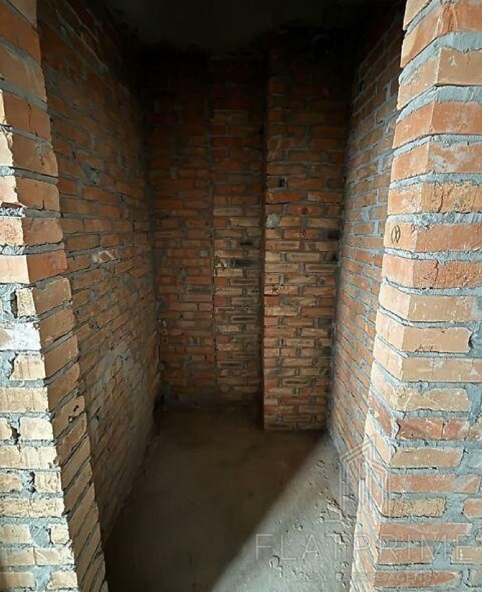 1830733333250379
