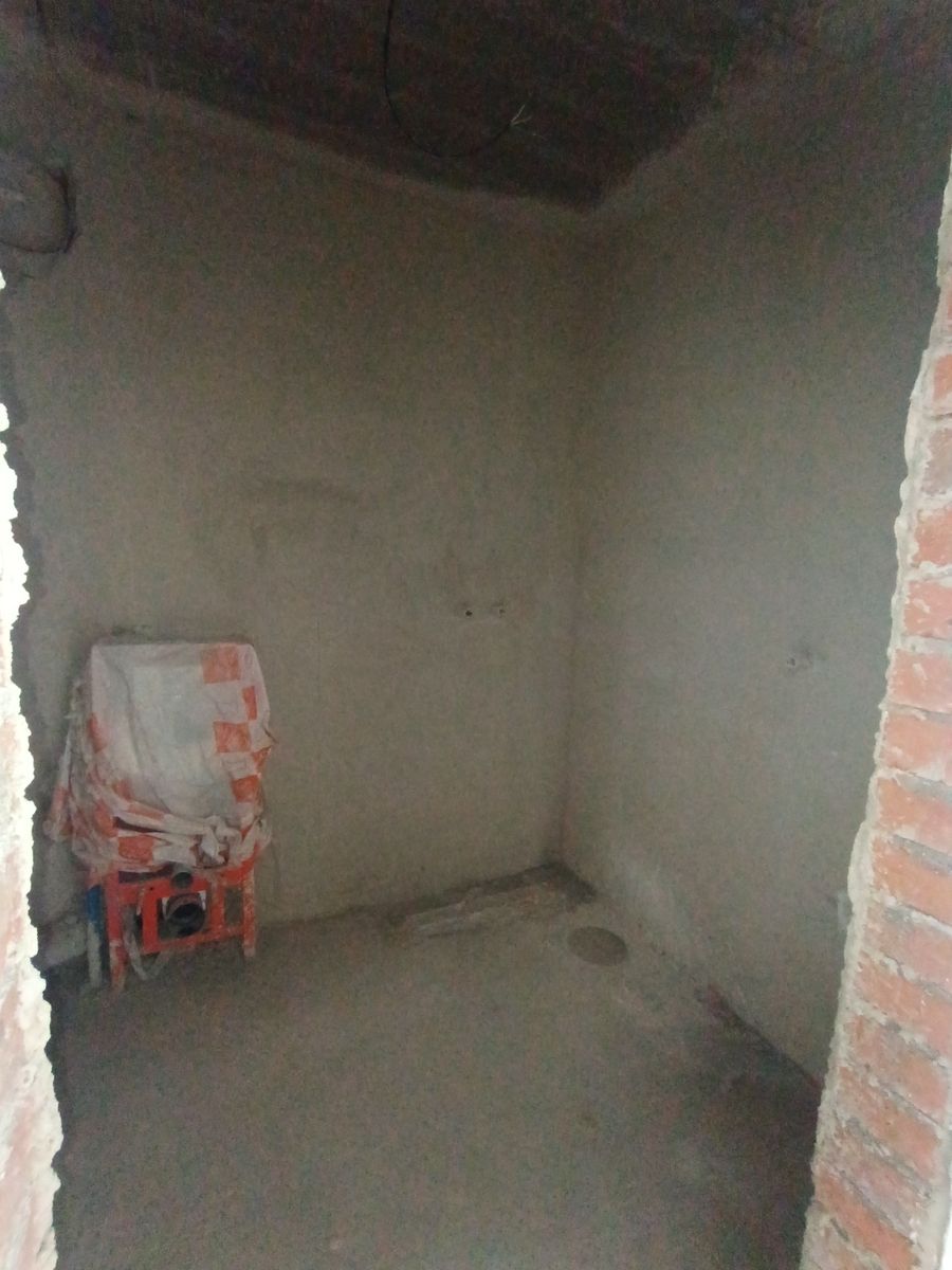 1826825147228038