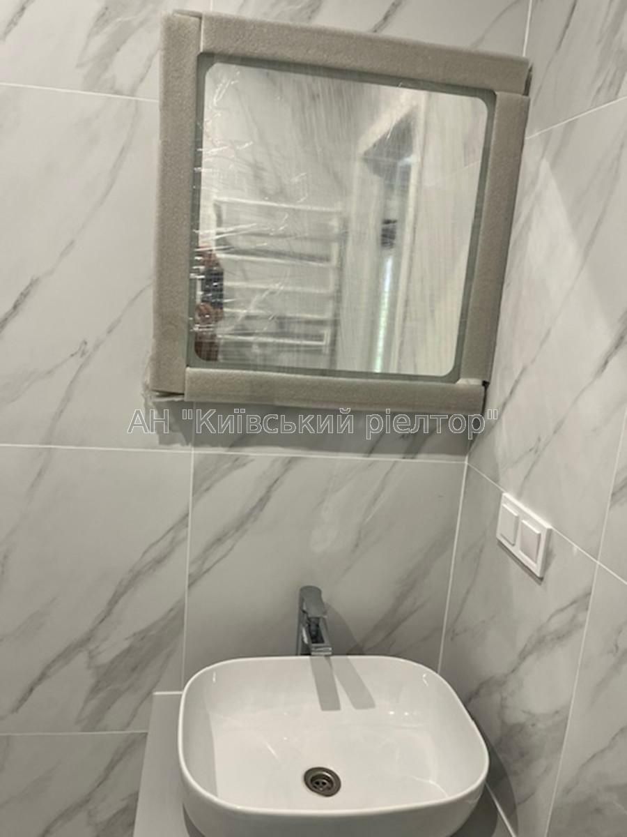 1833529503213381