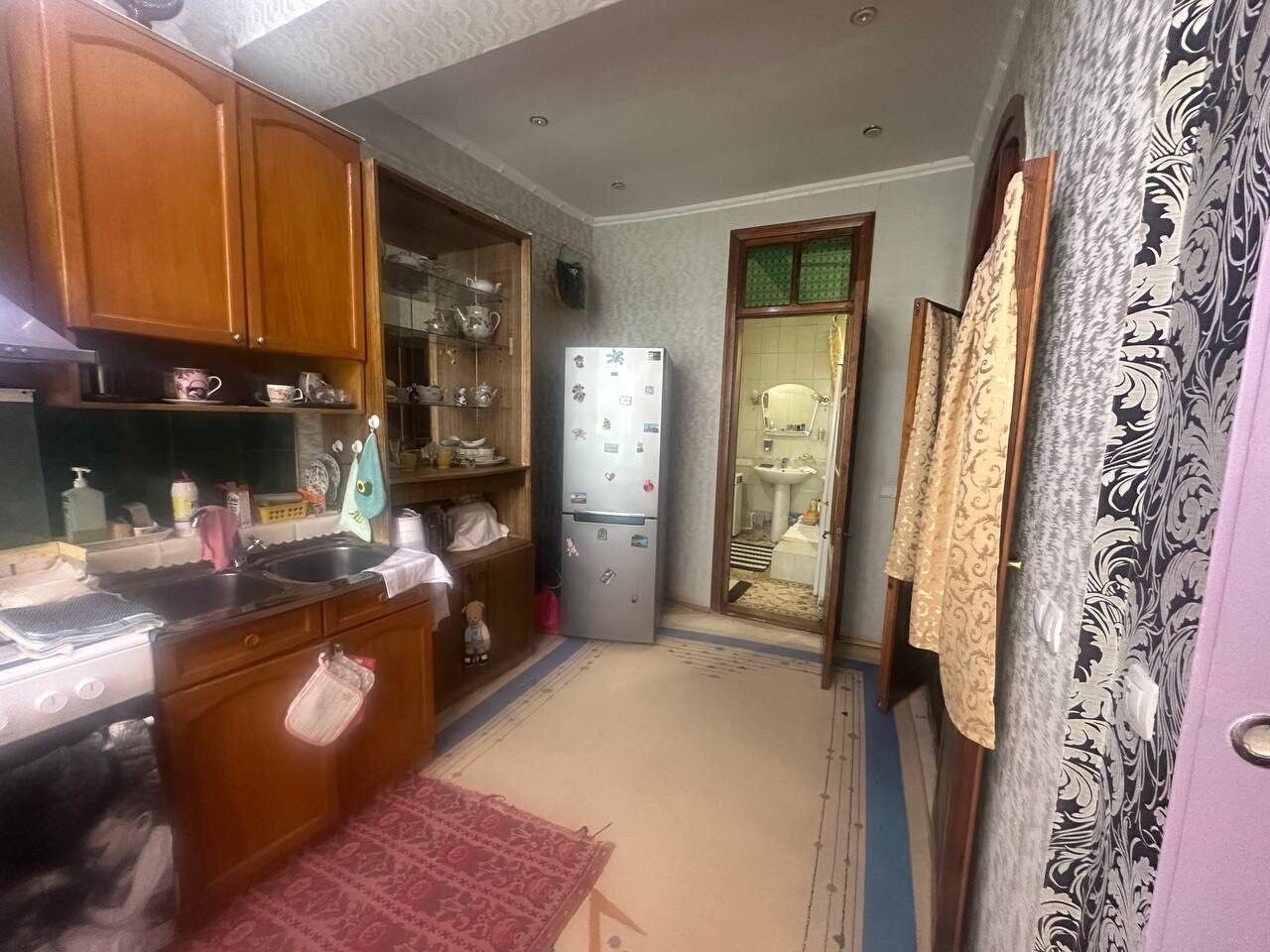 1840449114012383