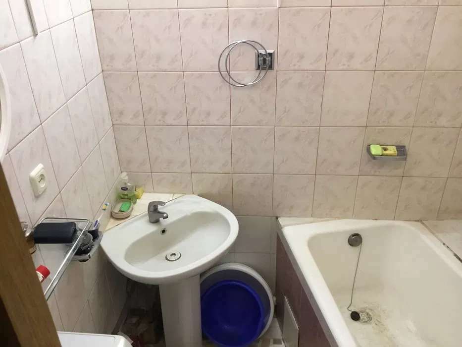 1835009460692384