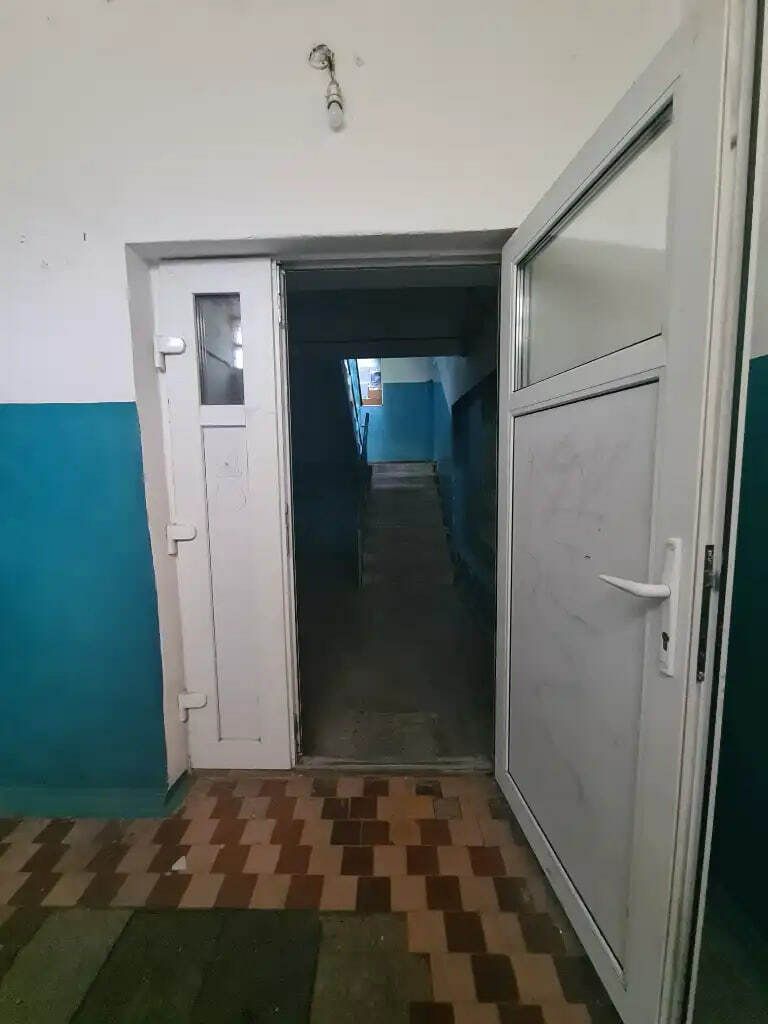 1837615862369384