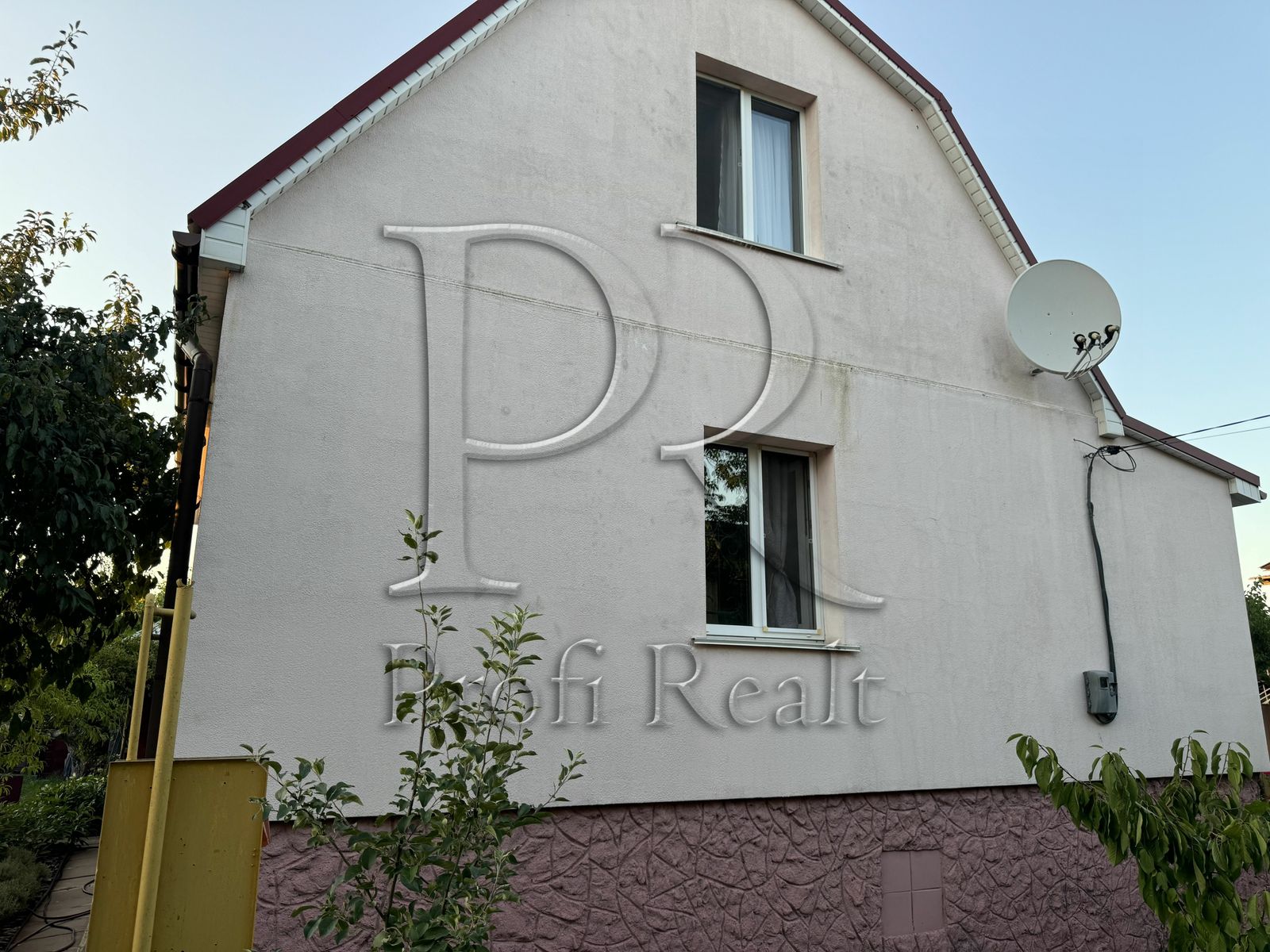 1831467401214386