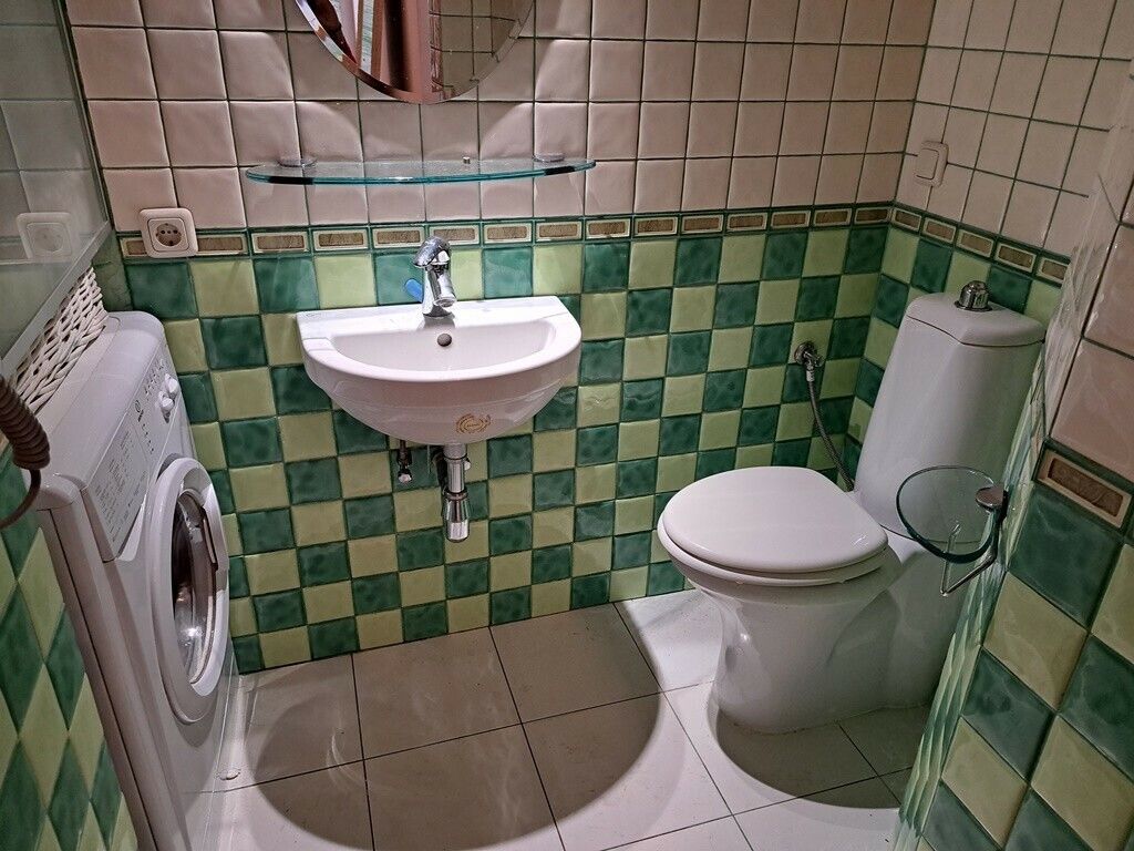 1834977780636386