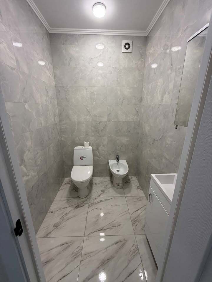 1837712807406387