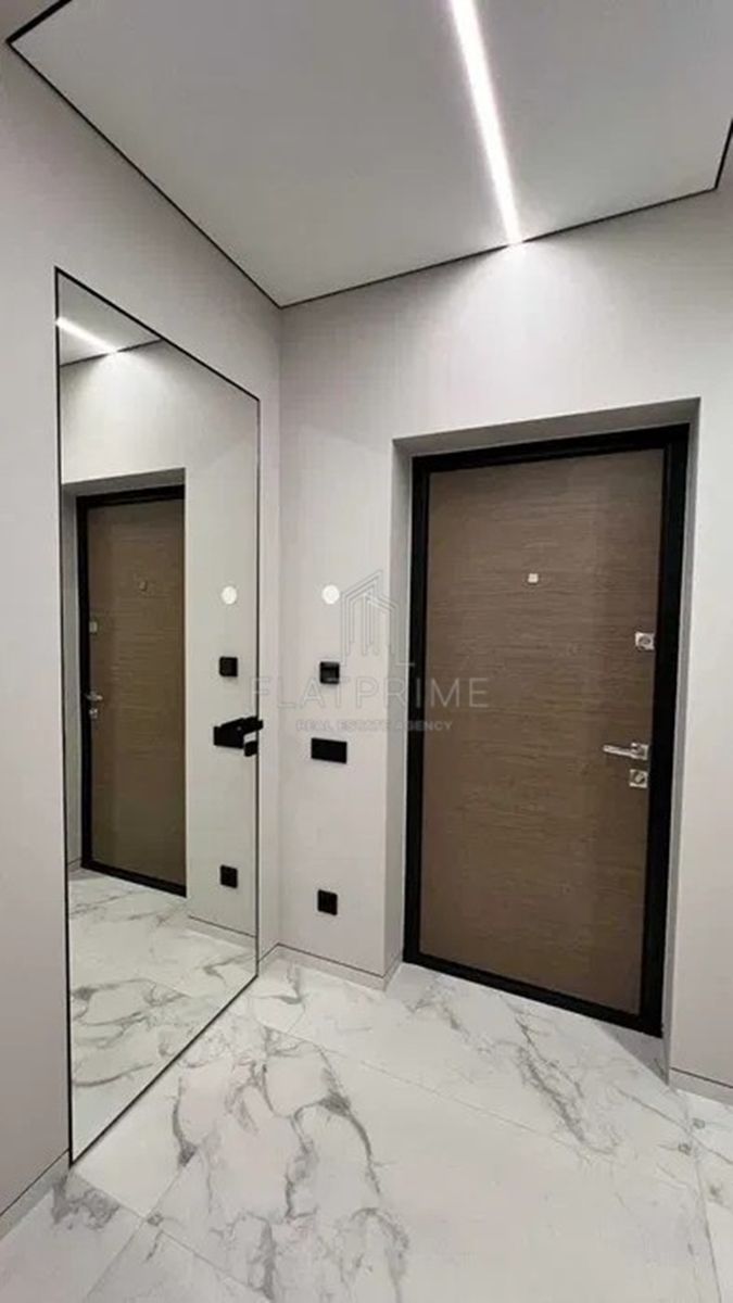 1835172476850390