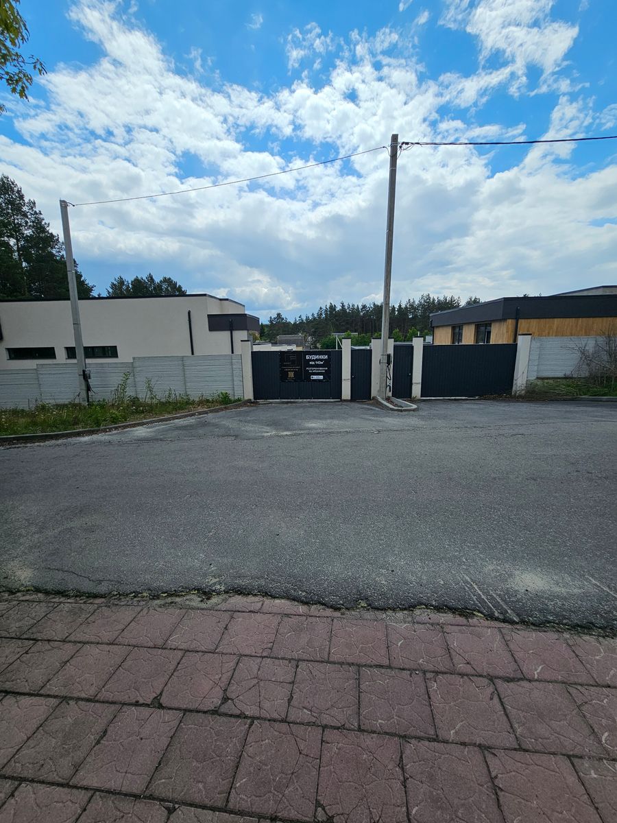 1836347559671390