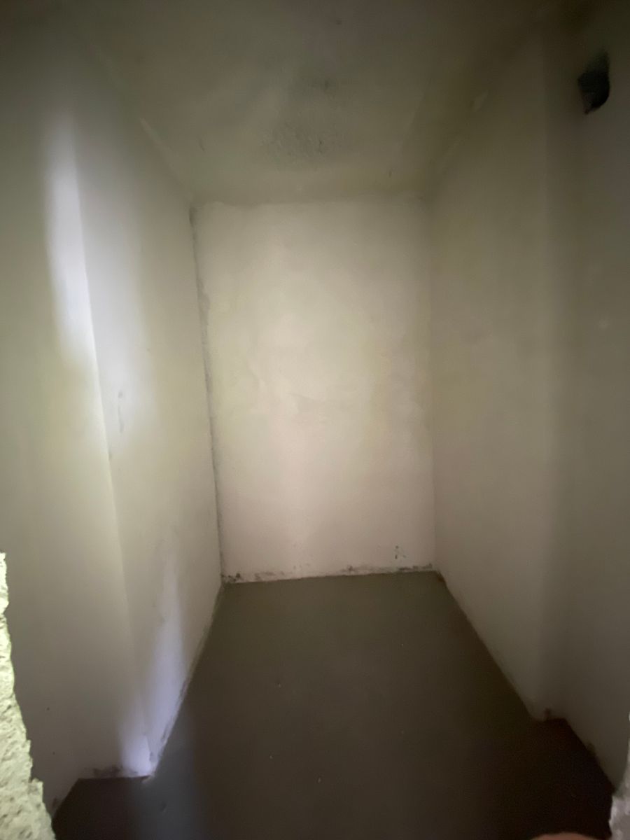 1827867493739391