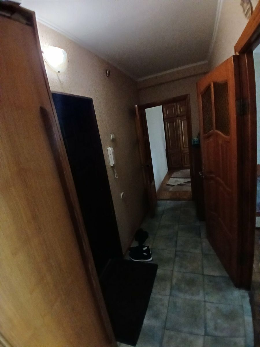 1834452882836391