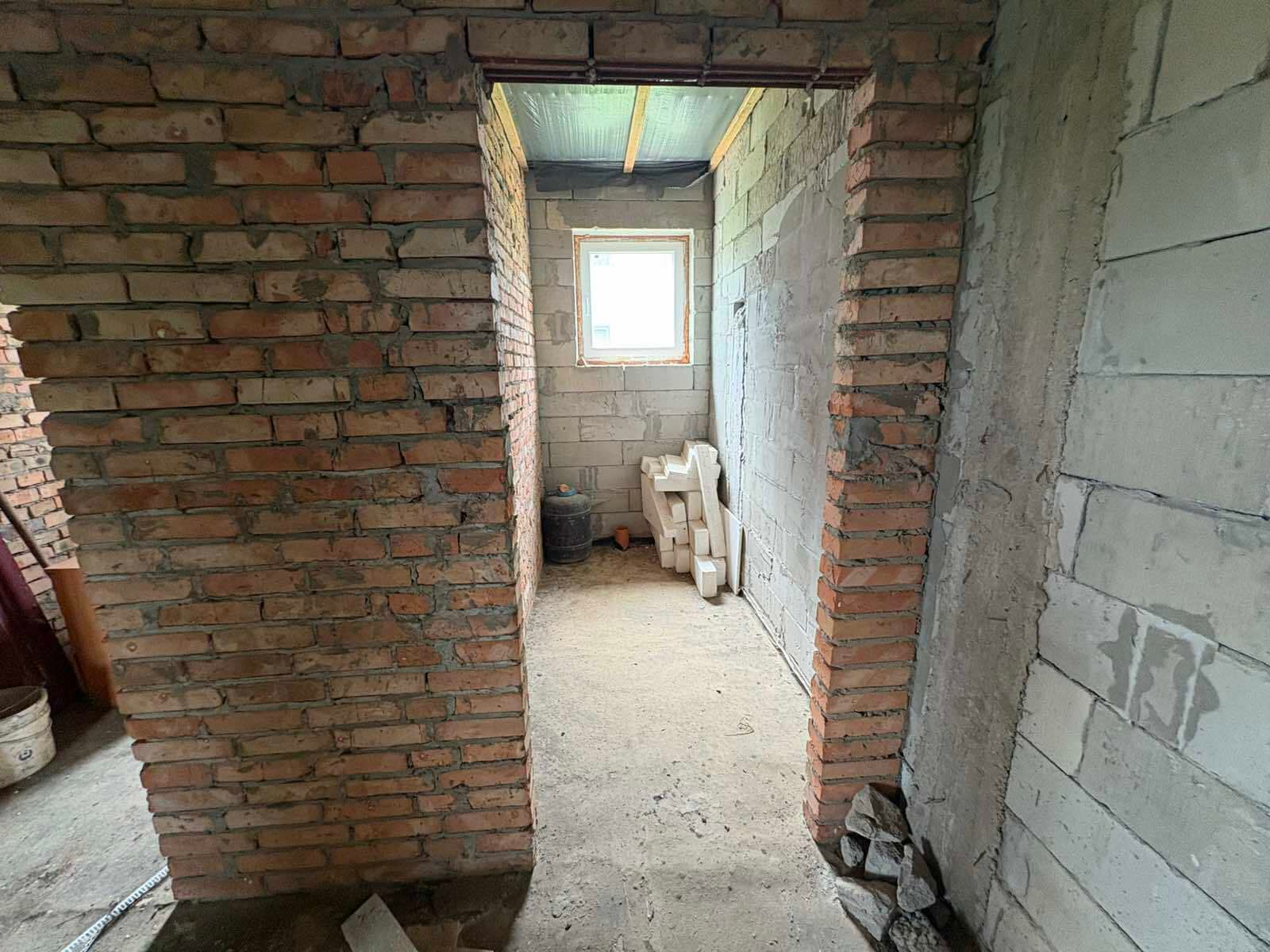 1835476540036391