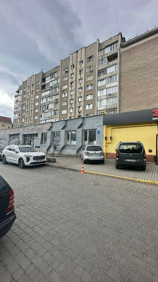 1837337892552393