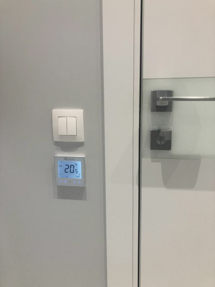 1831294627323395