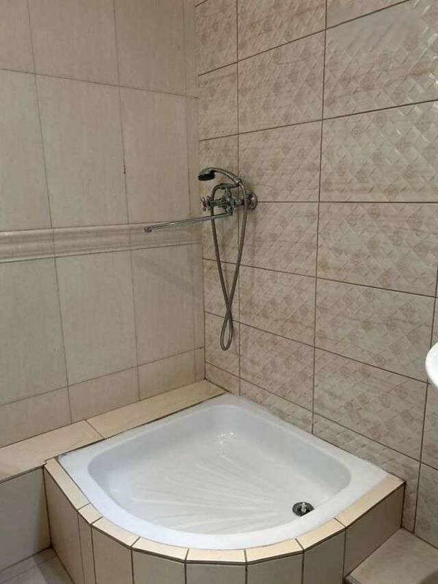 1832718433073395