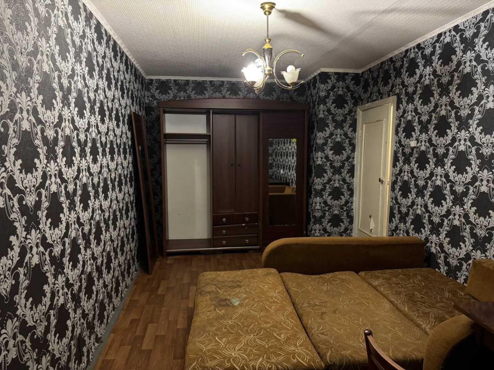 1830746605676397