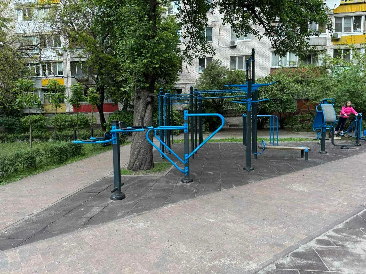 1832295486162399