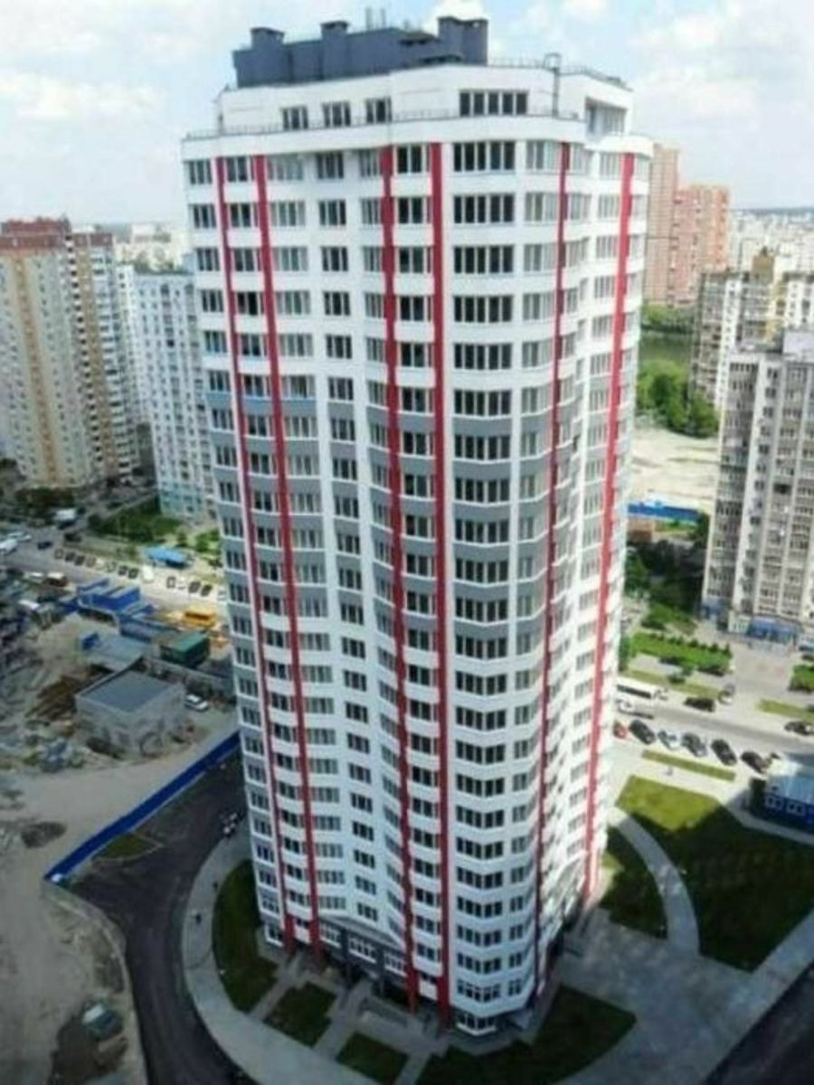 1837358747027399