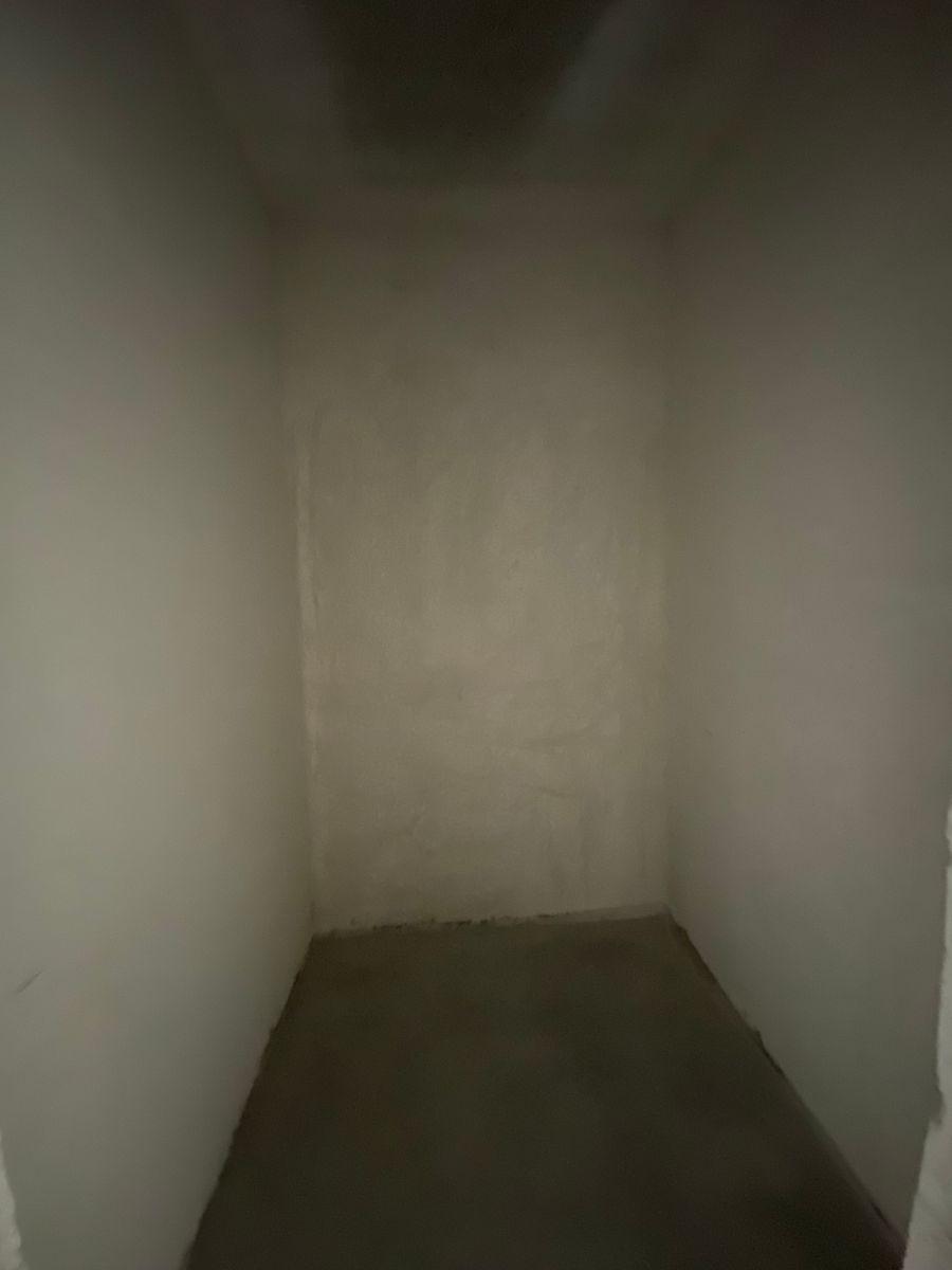 1834722570596004