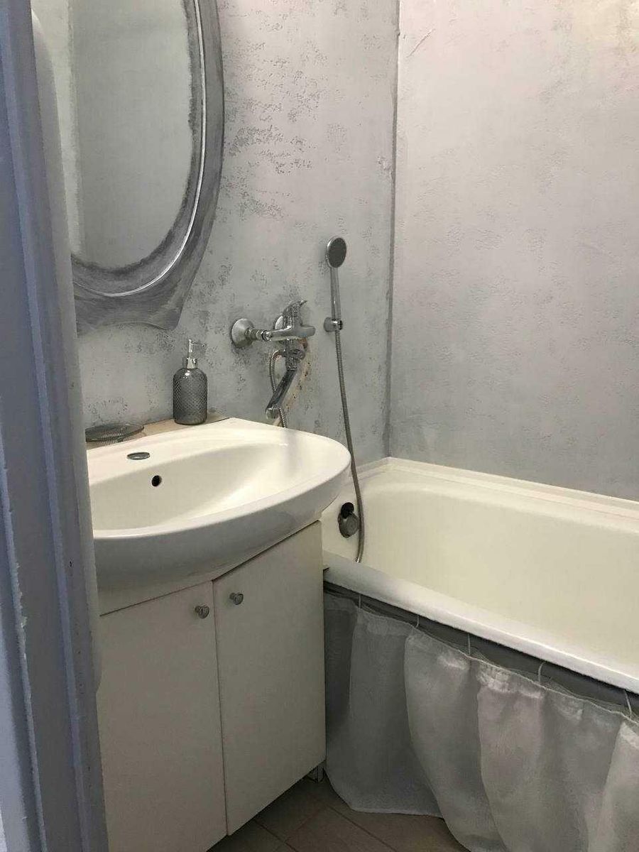 1837561194145004