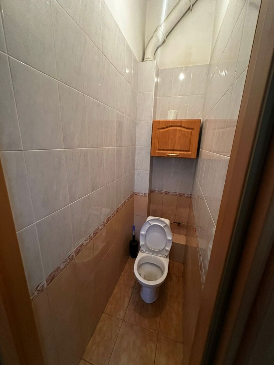 1832193045767040