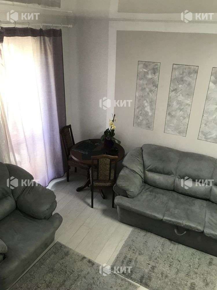 1828098430160400