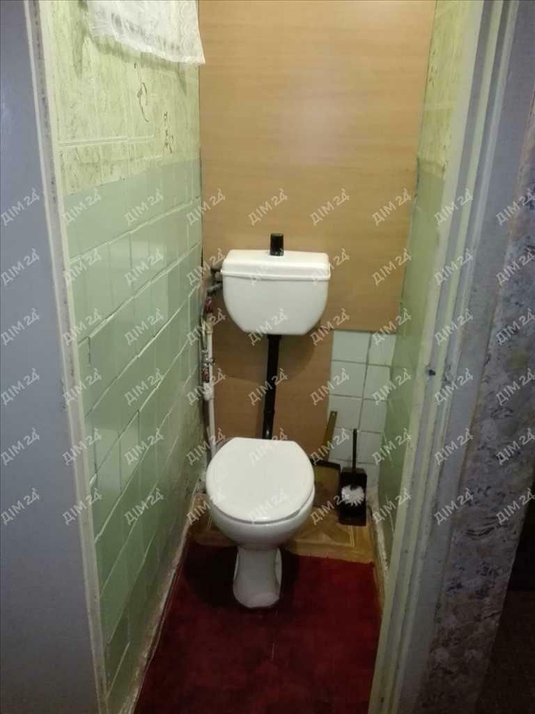 1834094705889400
