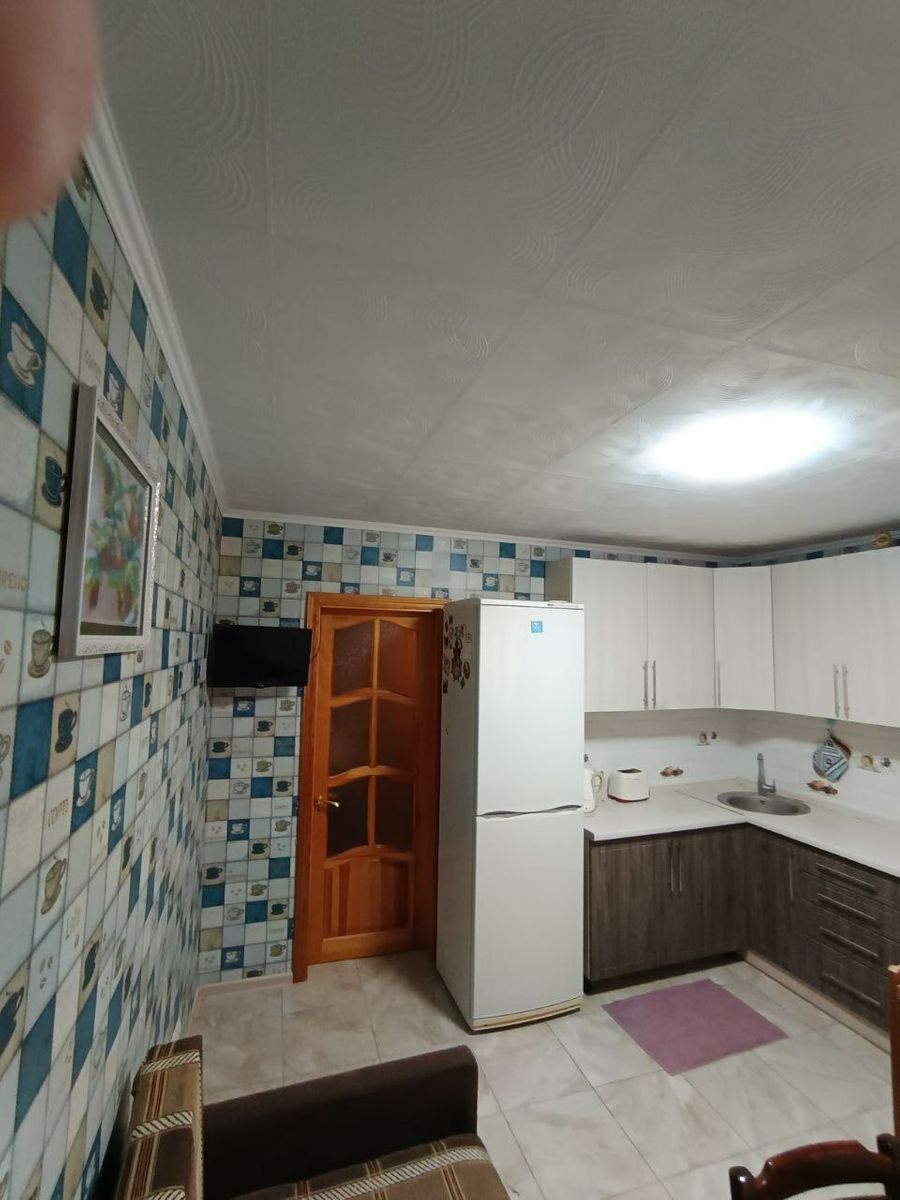 1837710146344400