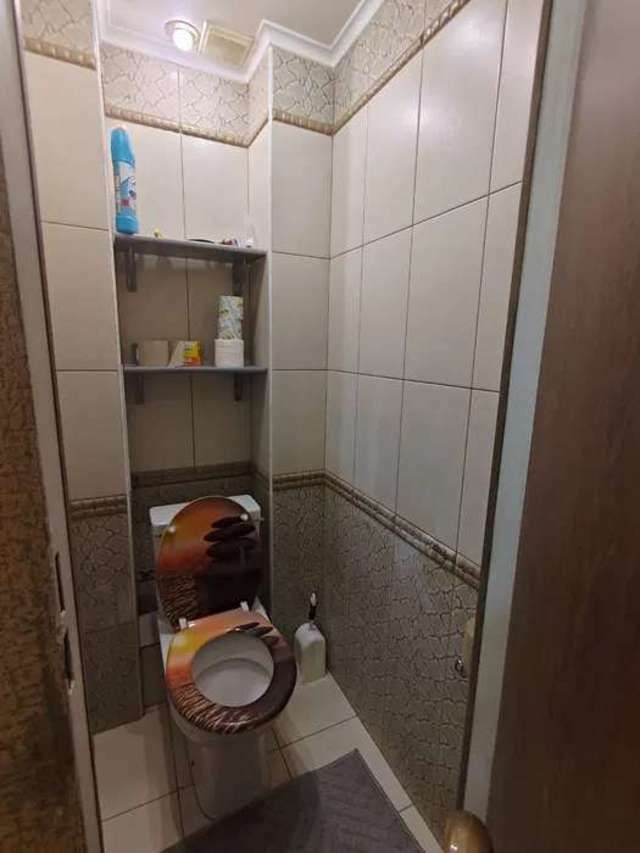 1831565789272401