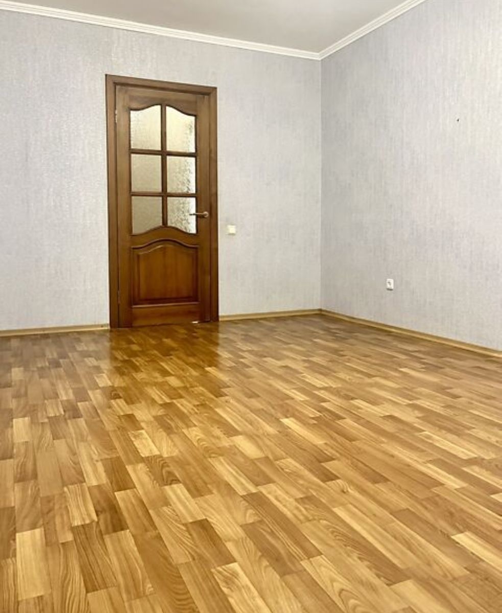 1832286643549401