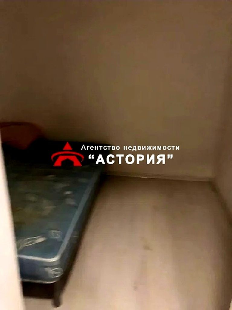1832823544474401