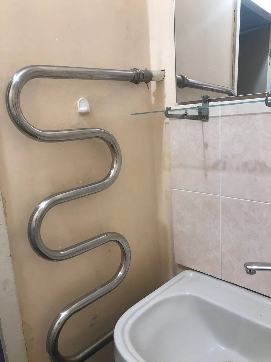 1835075572101401