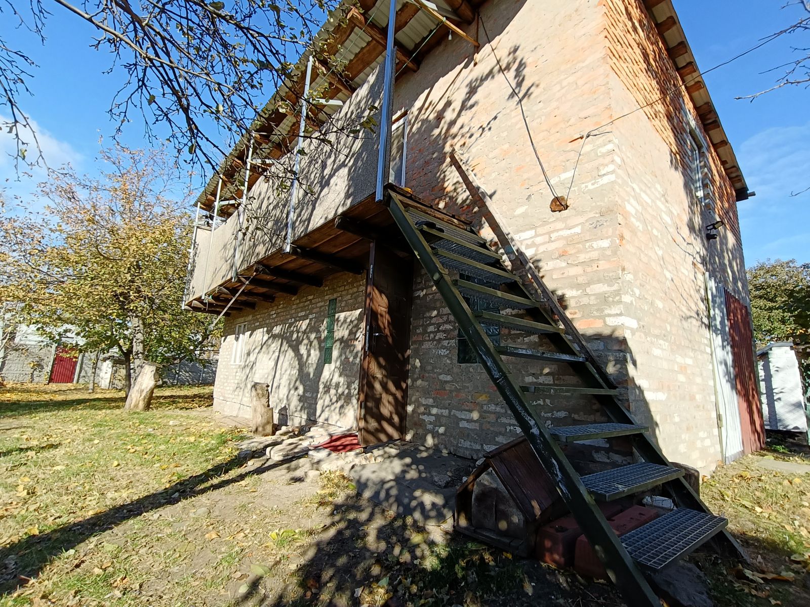 1829545128363402