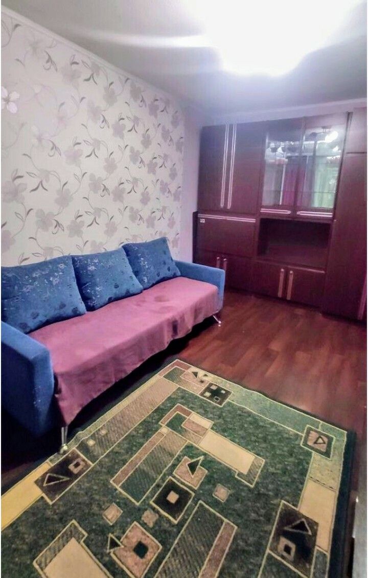 1836243465130402