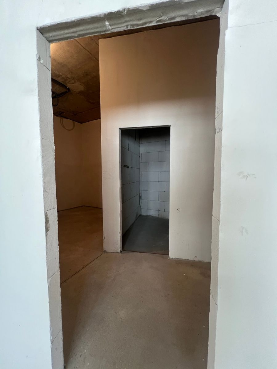 1836520546832403