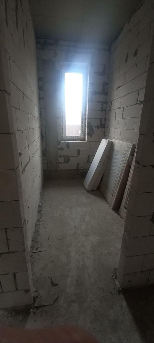 1837264745430403