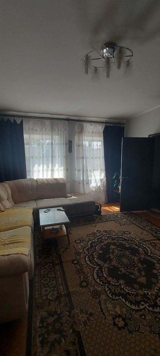 1838804588674403
