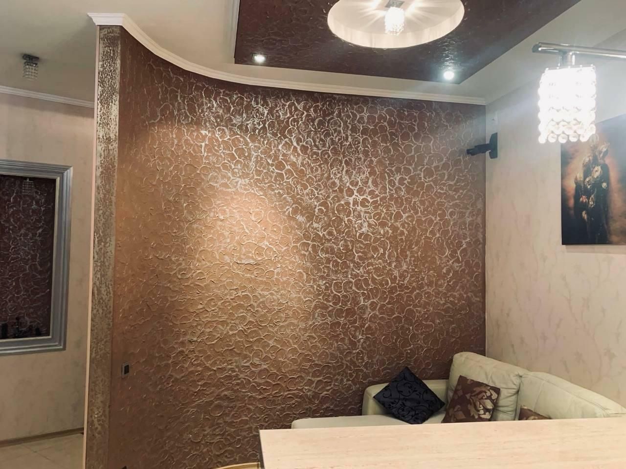 1824479101482404