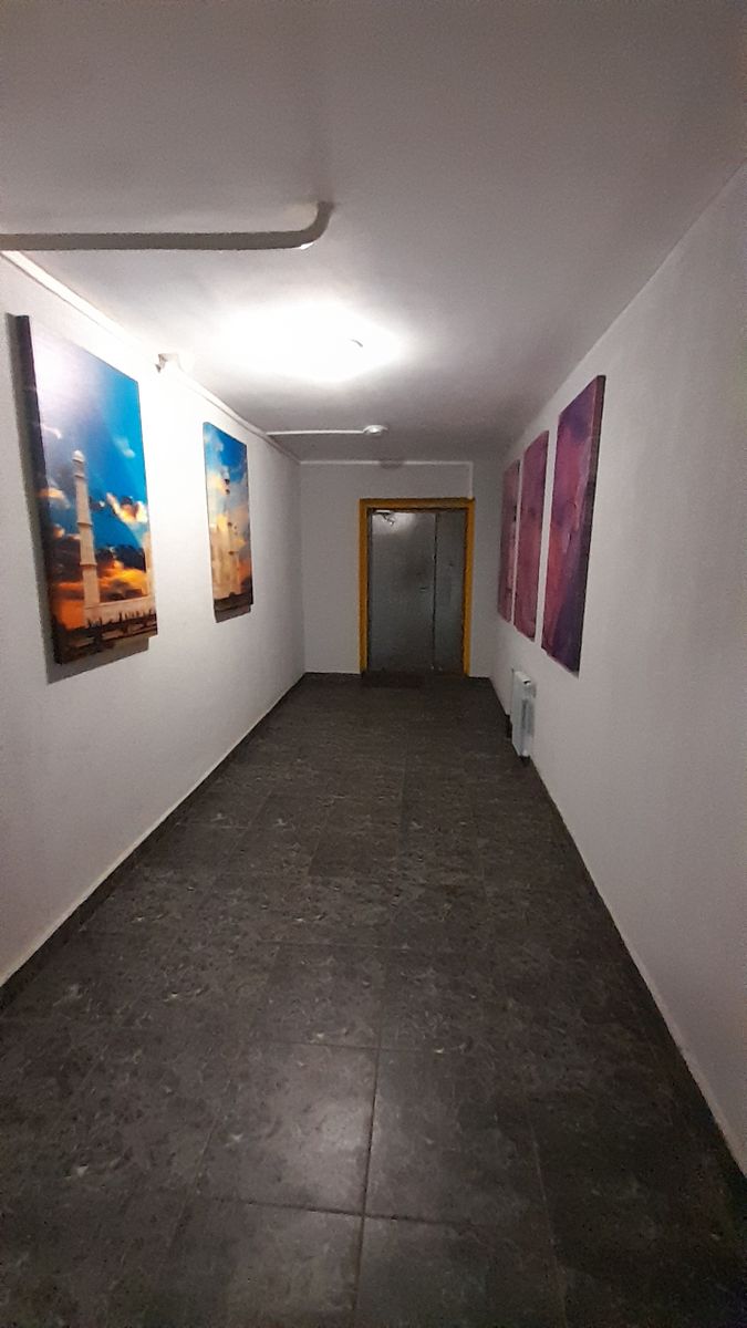 1829128325745404