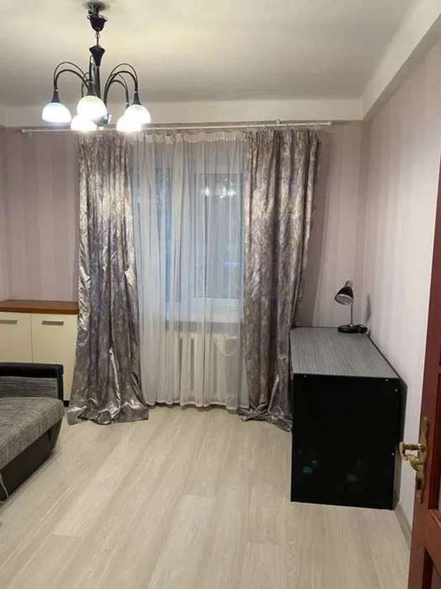 1832909032844404
